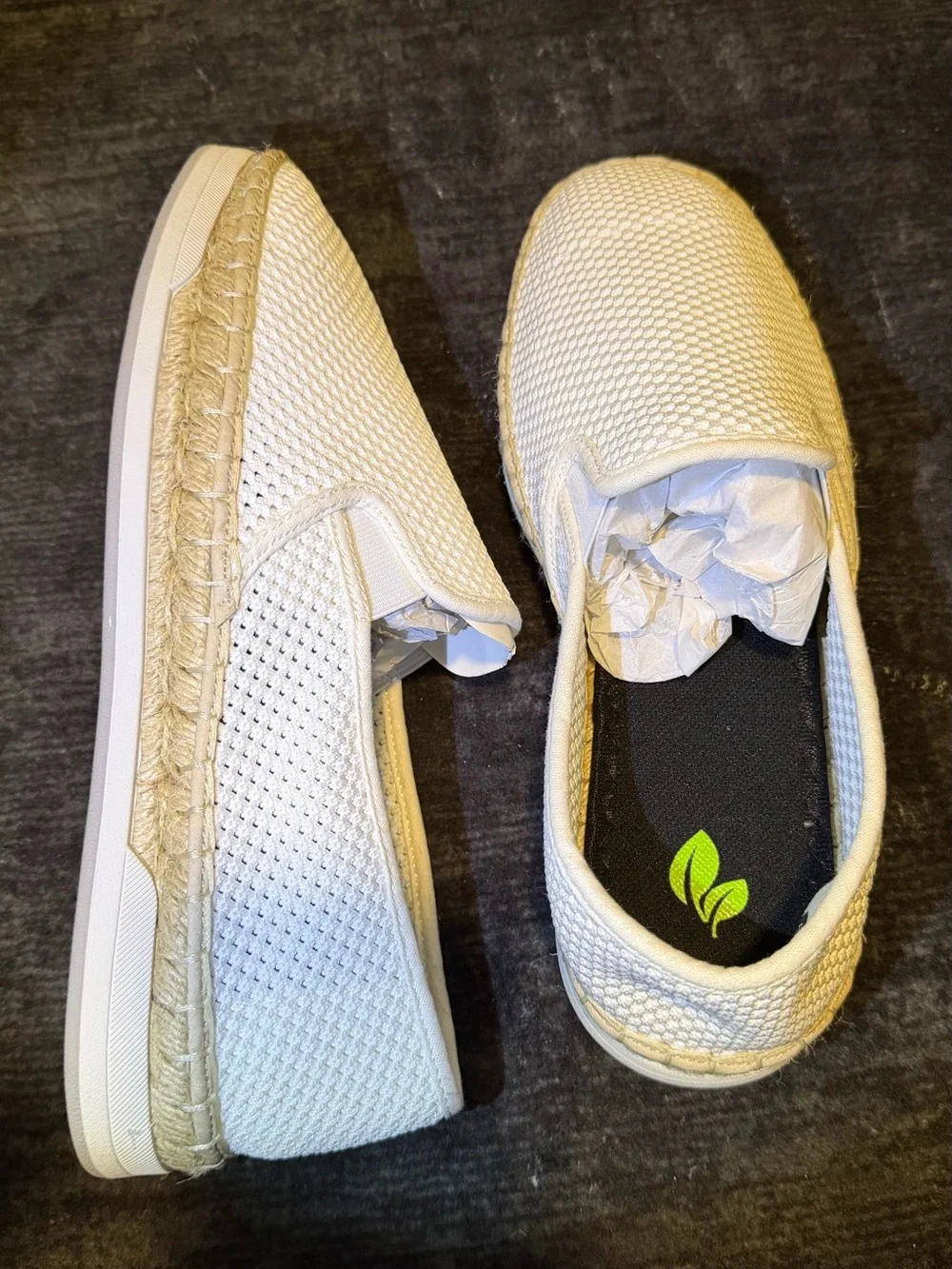 Also Casual White Slip-On Espadrille Sneakers Resort Size 9.5 with cushions NEW